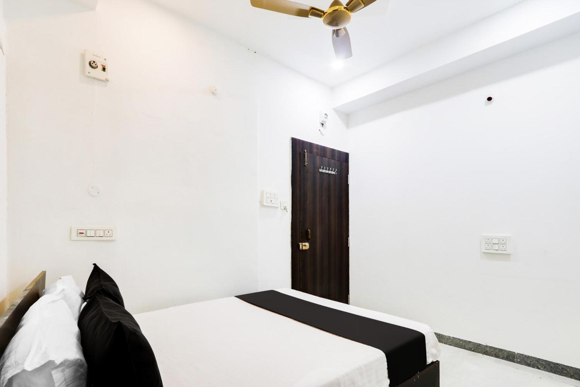 Hotel O City Inn Luxury Rooms Warangal Exterior photo